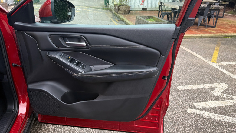 Nissan Qashqai 1.3 DiG-T MH 158 N-Connecta 5dr Xtronic Petrol Hatchback